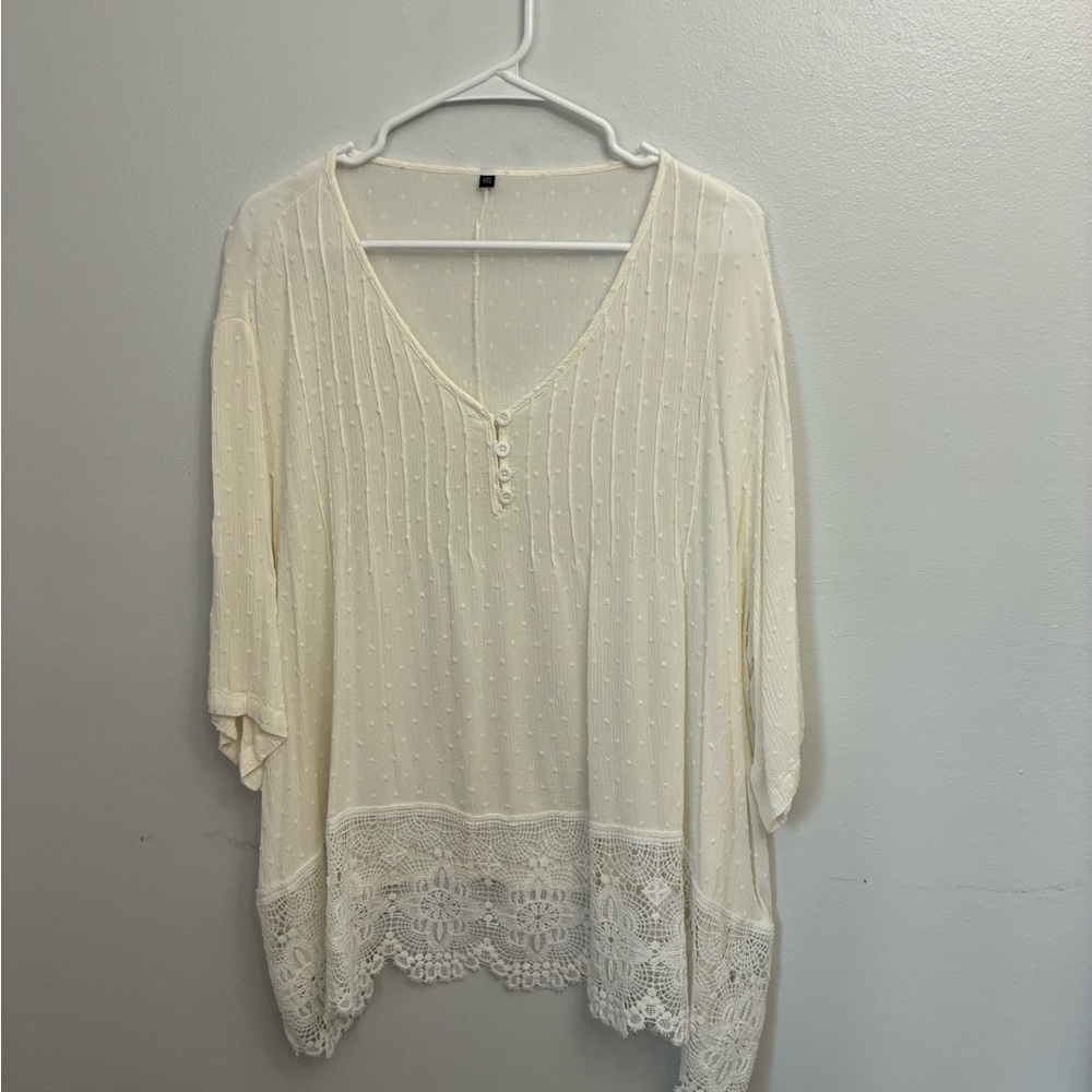 Cream Lace-Hem V-Neck Women's Top